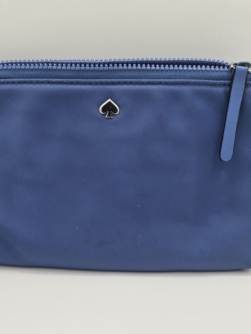 kate spade navy blue nylon zip pouch with spade emblem